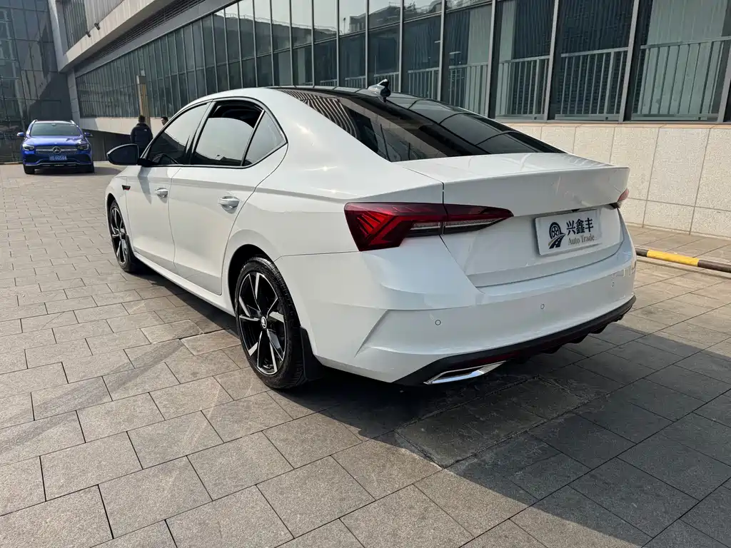 Škoda Octavia 2023 PRO TSI280 Luxury Edition 2023 - thumbnail 7
