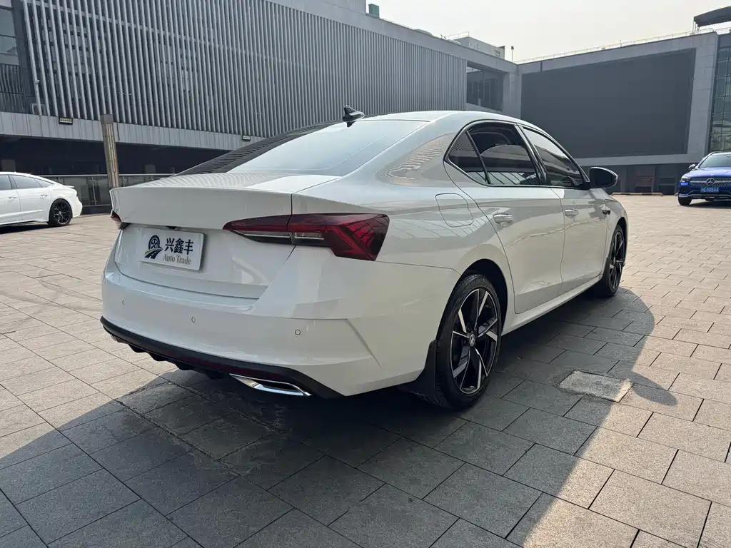 Škoda Octavia 2023 PRO TSI280 Luxury Edition 2023 - thumbnail 9