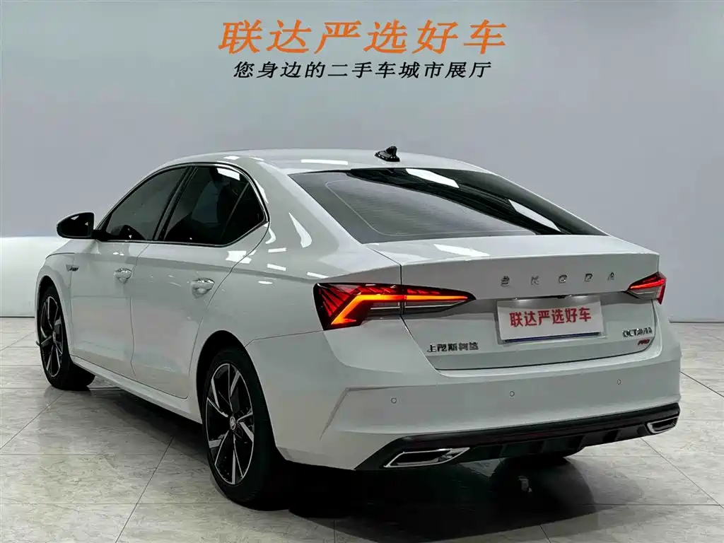 Škoda Octavia 2023 Facelift PRO TSI280 Premium Edition 2024 - thumbnail 24