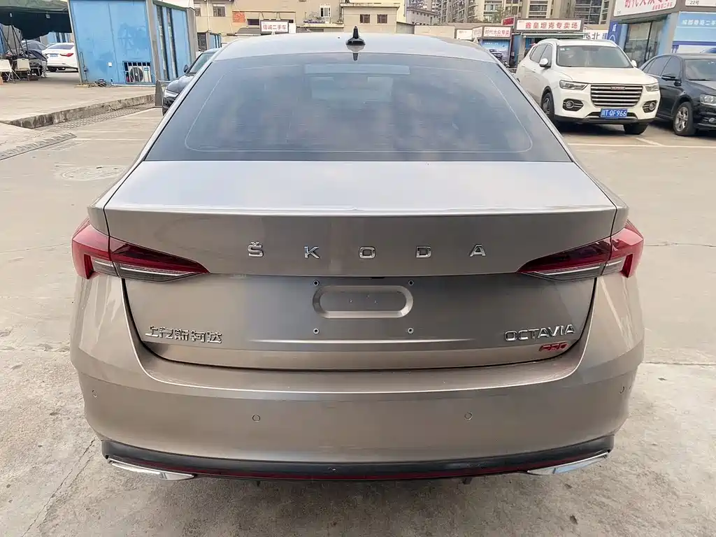 Škoda Octavia 2022 PRO TSI280 Premium Edition 2022 - thumbnail 4