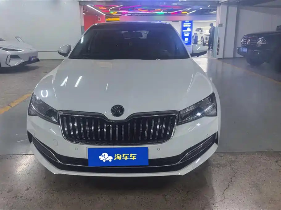 Škoda Superb 2025 TSI280 DSG Premium Edition 2025 - thumbnail 2