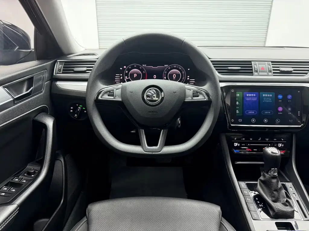 Škoda Superb 2025 TSI280 DSG Premium Edition 2024 - thumbnail 13