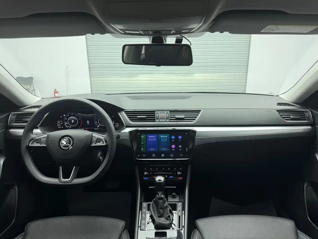 Škoda Superb 2025 TSI280 DSG Premium Edition 2024 - thumbnail 14
