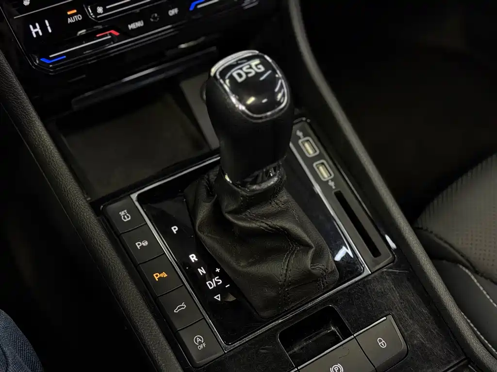 Škoda Superb 2025 TSI280 DSG Premium Edition 2025 - thumbnail 10
