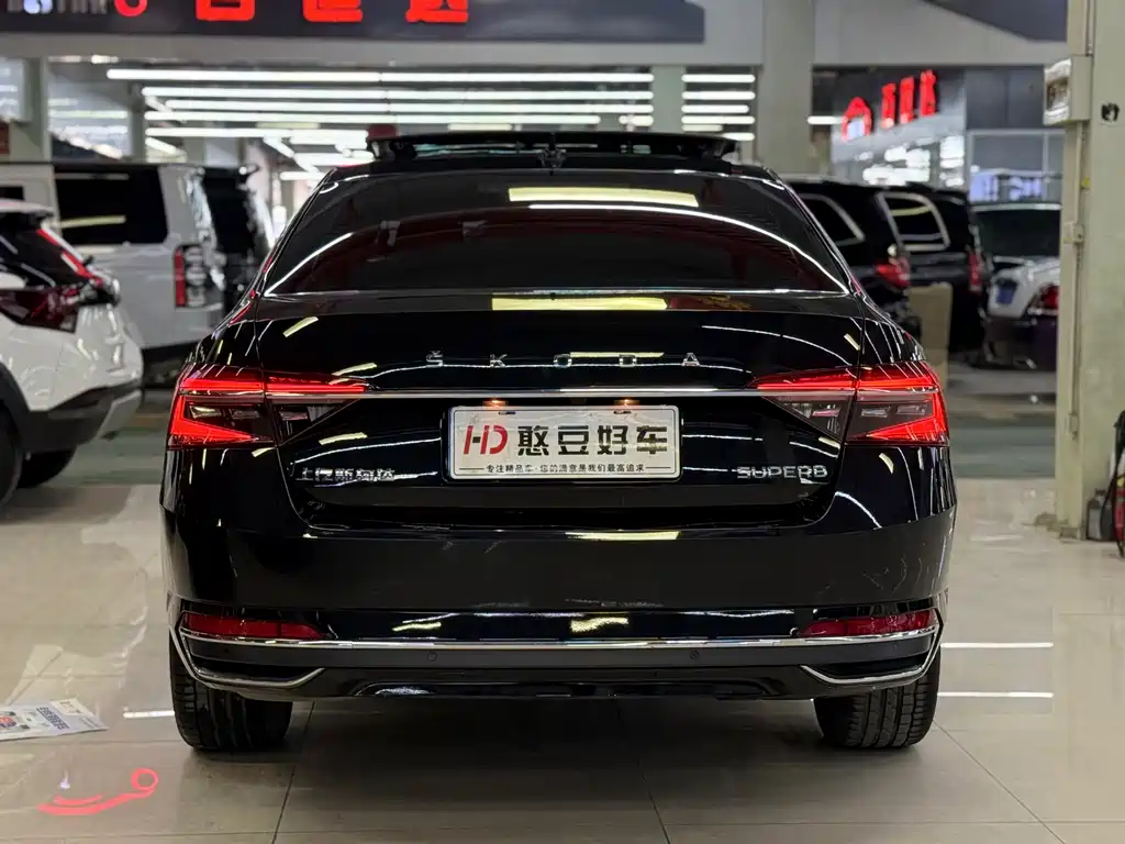 Škoda Superb 2025 TSI280 DSG Premium Edition 2025 - thumbnail 16