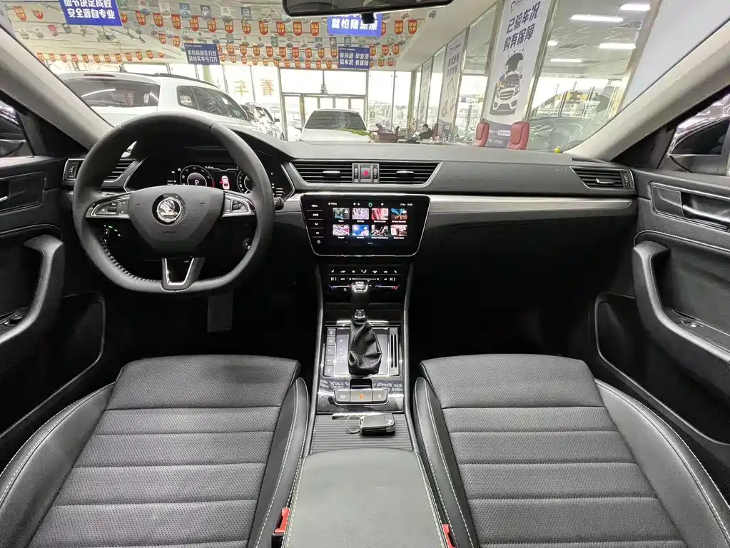 Škoda Superb 2024 TSI280 DSG Premium Edition 2024 - thumbnail 8