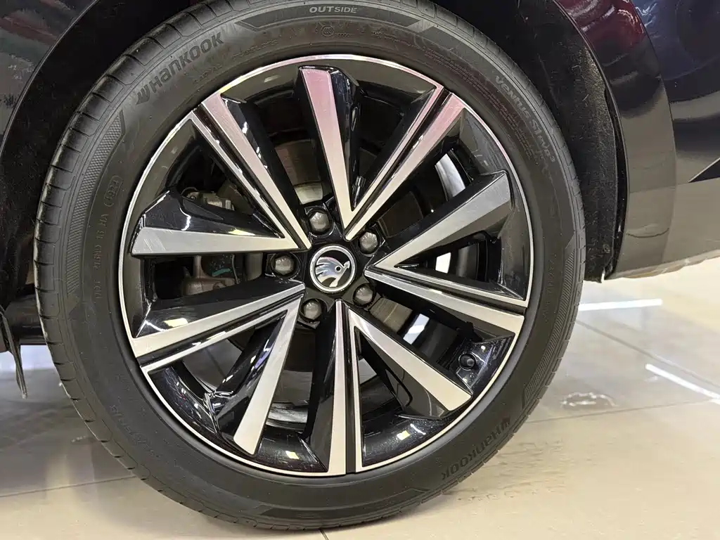 Škoda Superb 2025 TSI280 DSG Premium Edition 2025 - thumbnail 20