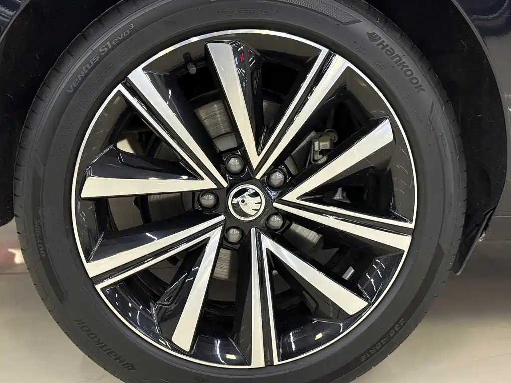 Škoda Superb 2025 TSI280 DSG Premium Edition 2025 - thumbnail 21