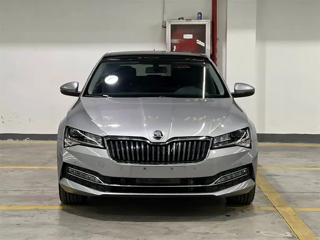 Škoda Superb 2024 TSI280 DSG Premium Edition 2024 - thumbnail 2