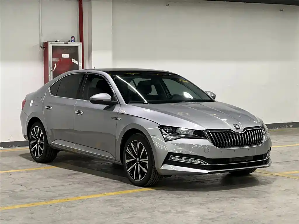Škoda Superb 2024 TSI280 DSG Premium Edition 2024 - thumbnail 3