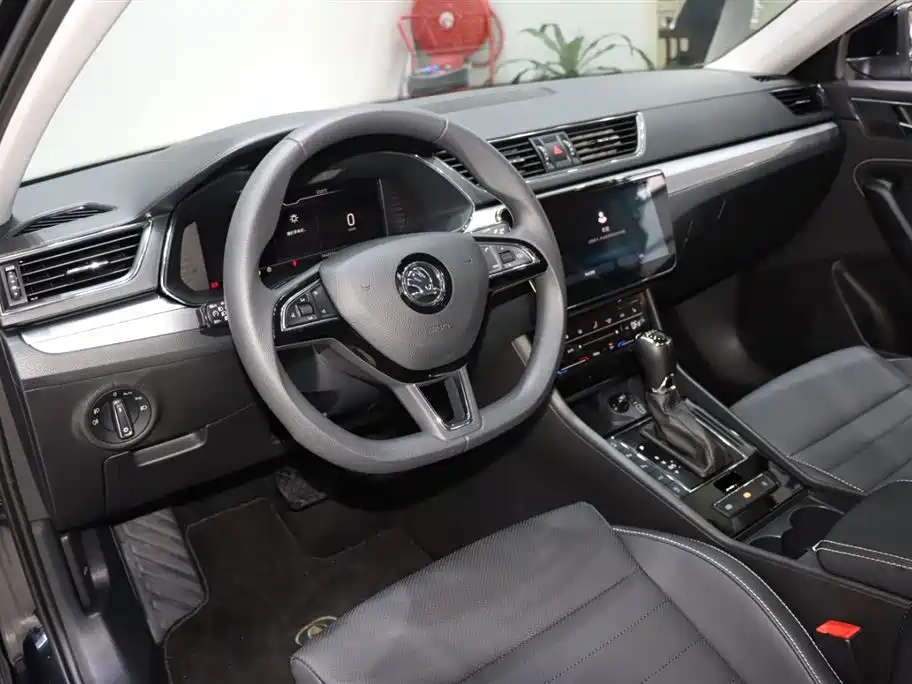 Škoda Superb 2024 TSI280 DSG Premium Edition 2024 - thumbnail 10