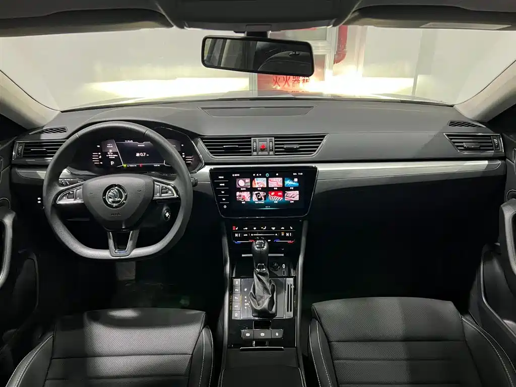Škoda Superb 2024 TSI280 DSG Premium Edition 2024 - thumbnail 14