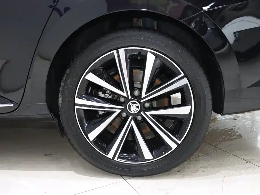 Škoda Superb 2024 TSI280 DSG Premium Edition 2024 - thumbnail 20