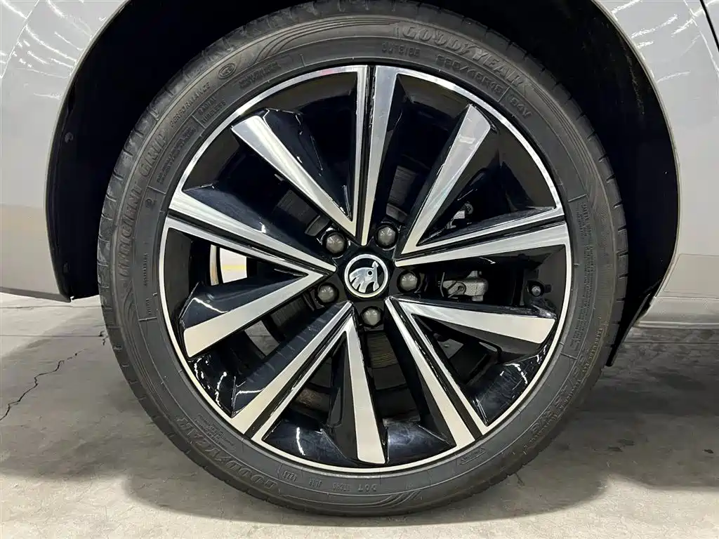 Škoda Superb 2024 TSI280 DSG Premium Edition 2024 - thumbnail 21