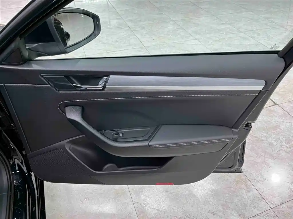 Škoda Superb 2024 TSI280 DSG Premium Edition 2024 - thumbnail 12