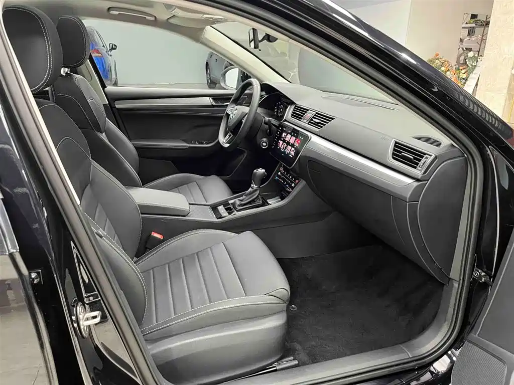 Škoda Superb 2024 TSI280 DSG Premium Edition 2024 - thumbnail 13