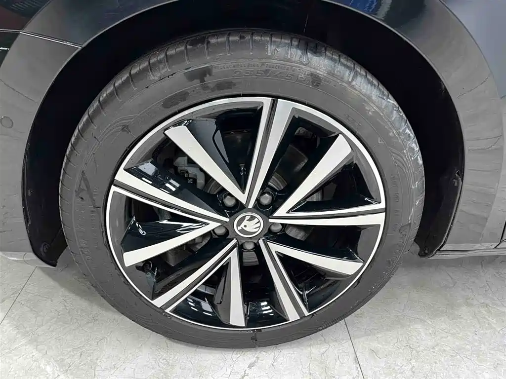 Škoda Superb 2024 TSI280 DSG Premium Edition 2024 - thumbnail 20