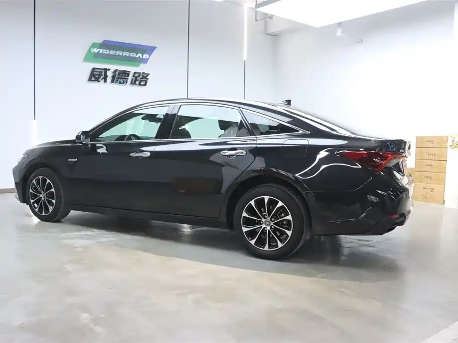 Toyota Toyota Avalon 2022 Hybrid 2.5L Luxury Edition 2023 - thumbnail 6