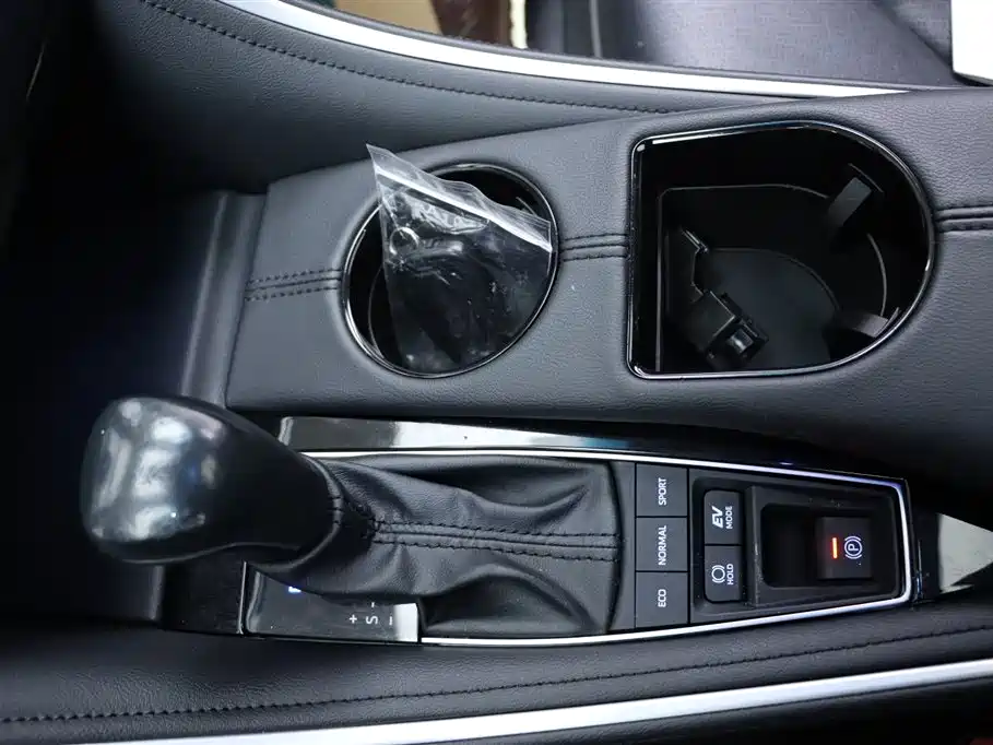 Toyota Toyota Avalon 2022 Hybrid 2.5L Luxury Edition 2023 - thumbnail 11