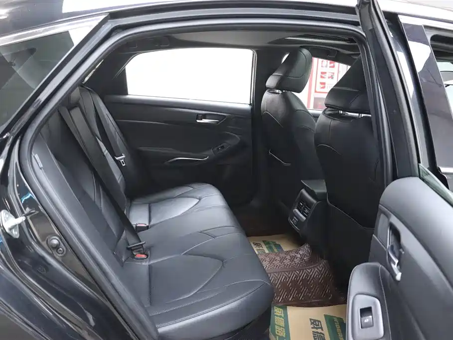 Toyota Toyota Avalon 2022 Hybrid 2.5L Luxury Edition 2023 - thumbnail 17