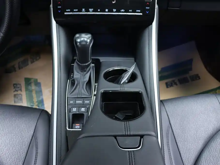 Toyota Toyota Avalon 2022 Hybrid 2.5L Luxury Edition 2023 - thumbnail 25