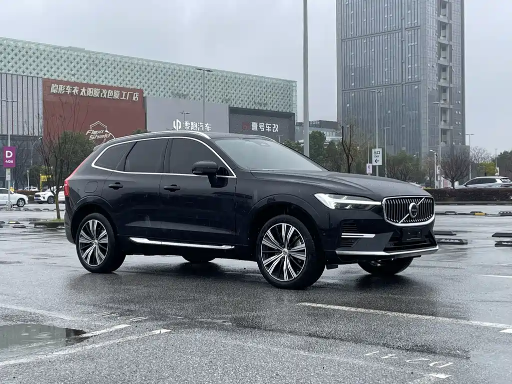 Volvo Volvo XC60 Plug-in Hybrid 2022 T8 AWD Intelligent Luxury Edition 2021 - thumbnail 3