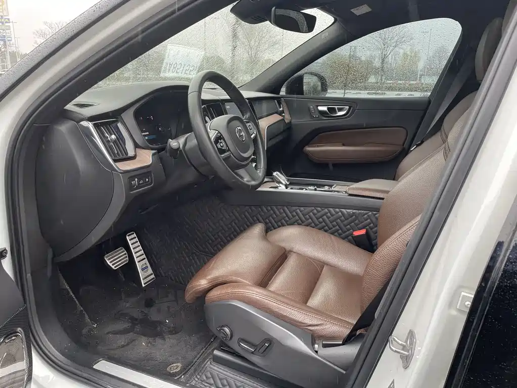 Volvo Volvo XC60 Plug-in Hybrid 2022 T8 AWD Intelligent Luxury Edition 2021 - thumbnail 7