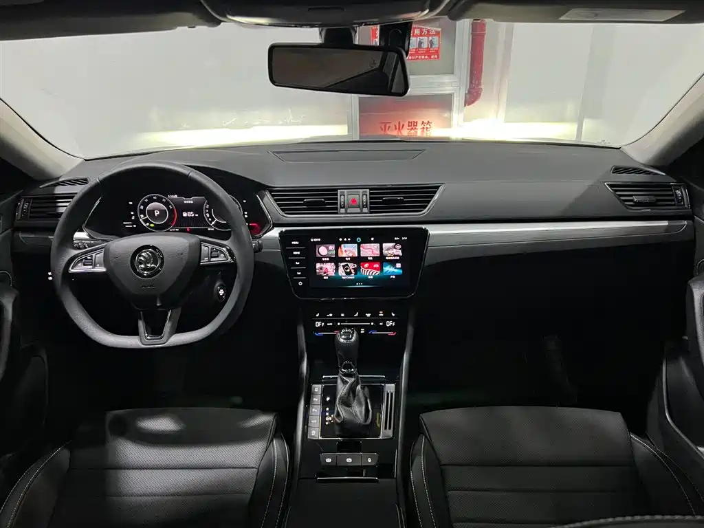 Škoda Superb 2024 TSI280 DSG Premium Edition 2024 - thumbnail 14