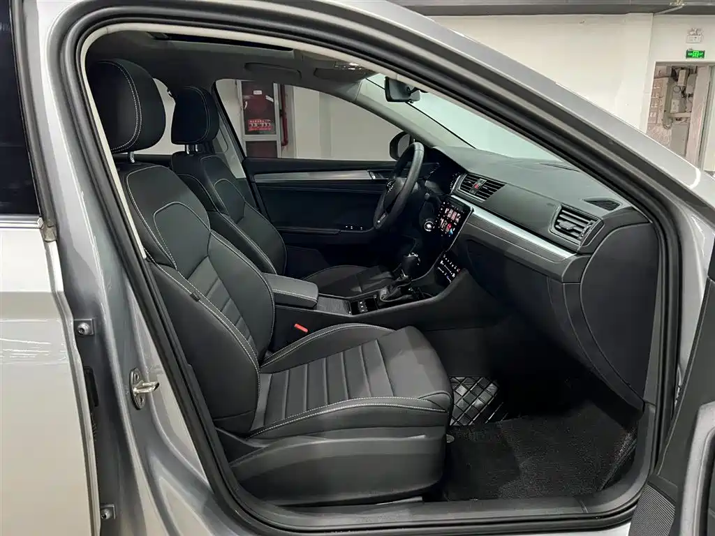 Škoda Superb 2024 TSI280 DSG Premium Edition 2024 - thumbnail 21