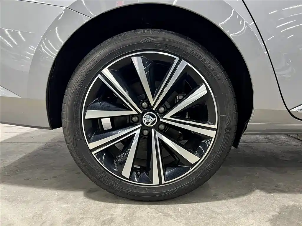 Škoda Superb 2024 TSI280 DSG Premium Edition 2024 - thumbnail 22