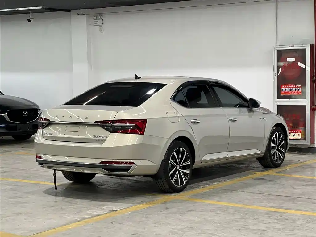 Škoda Superb 2023 Facelift TSI280 DSG Premium Edition 2023 - thumbnail 5