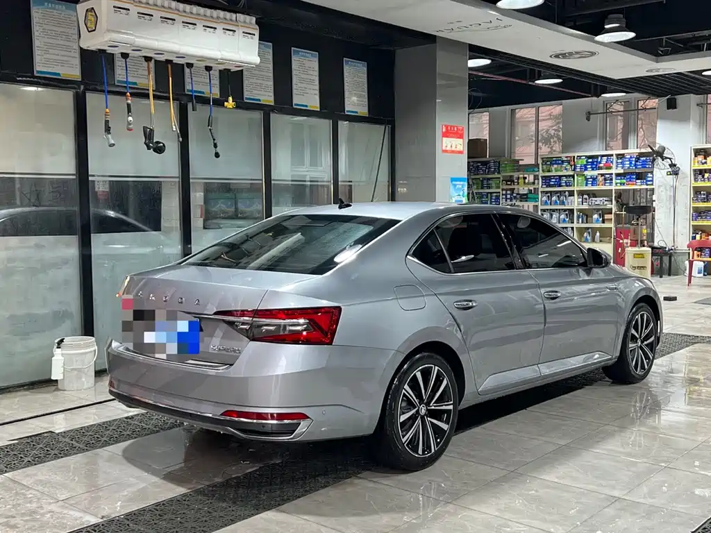 Škoda Superb 2023 TSI280 DSG Premium Edition 2023 - thumbnail 4