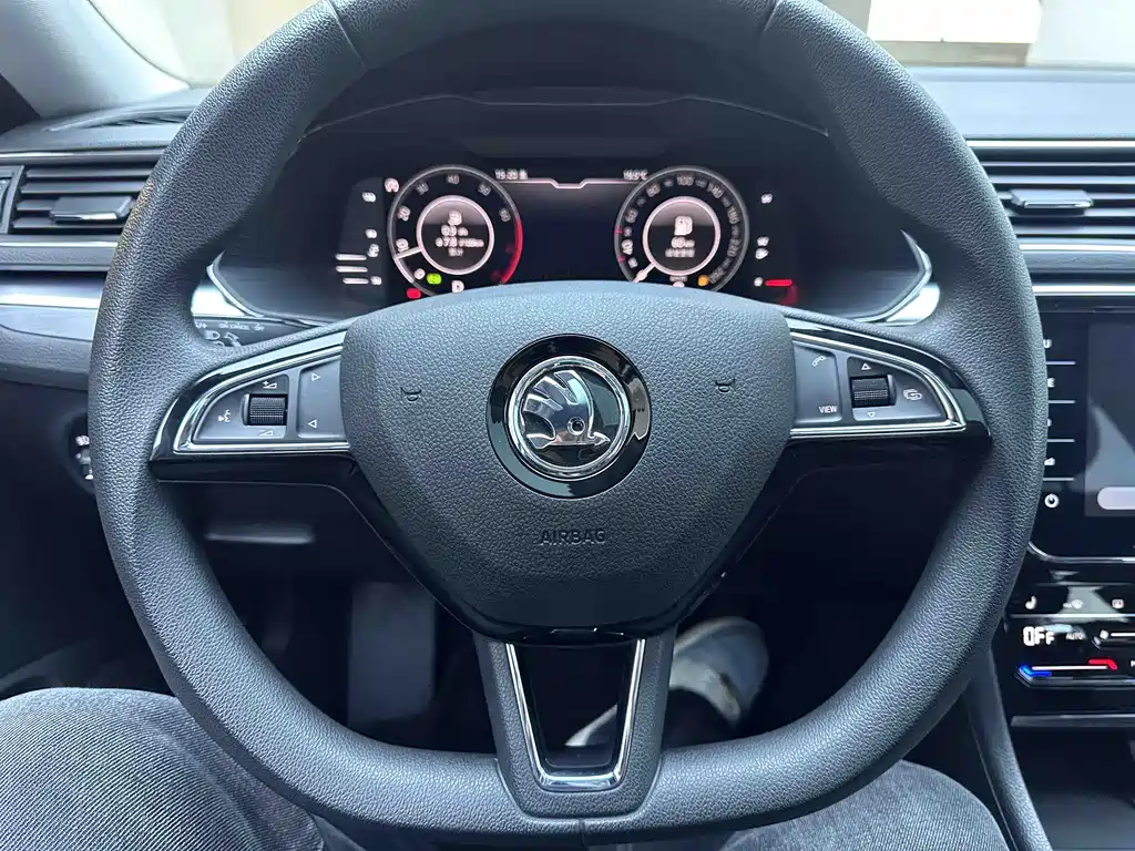 Škoda Superb 2023 Facelift TSI280 DSG Premium Edition 2023 - thumbnail 12