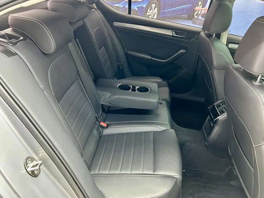 Škoda Superb 2023 TSI280 DSG Premium Edition 2023 - thumbnail 11