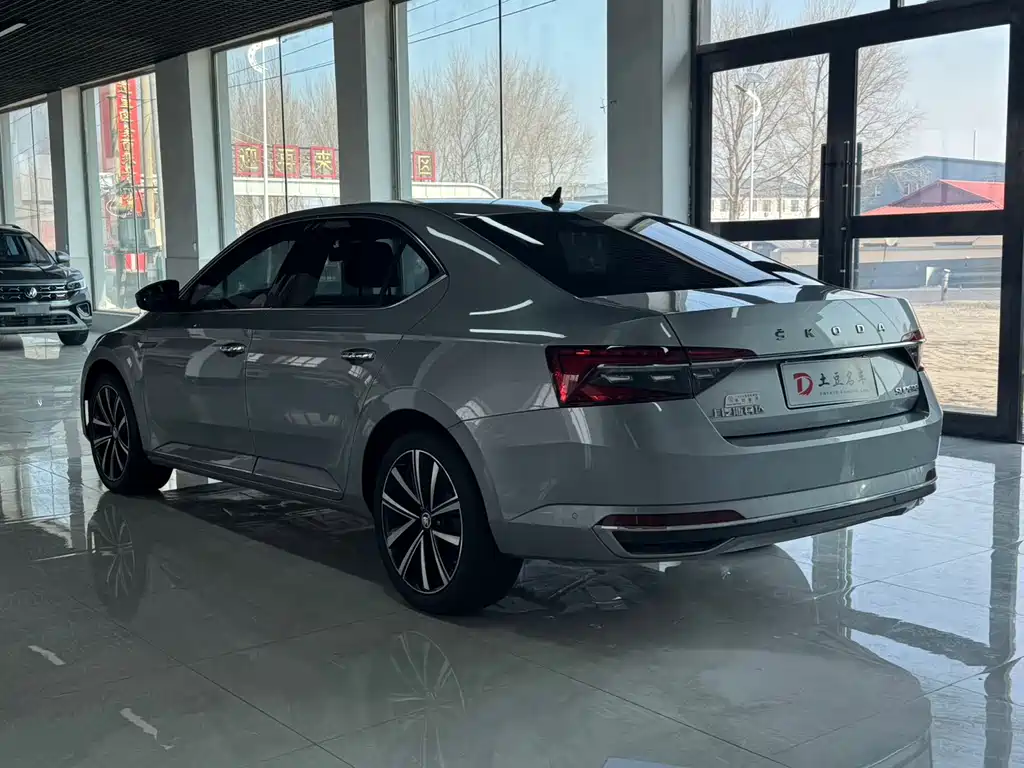 Škoda Superb 2023 Facelift TSI280 DSG Premium Edition 2024 - thumbnail 6