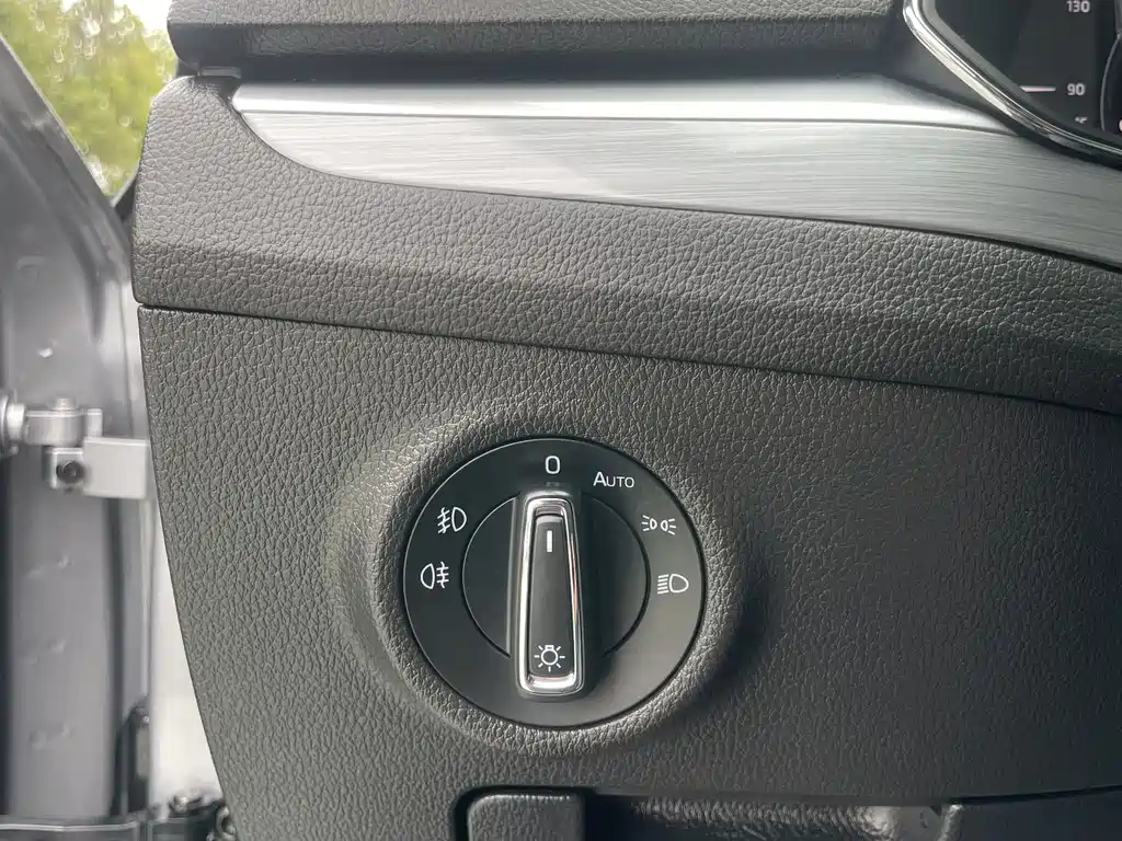 Škoda Superb 2023 Facelift TSI280 DSG Premium Edition 2024 - thumbnail 11