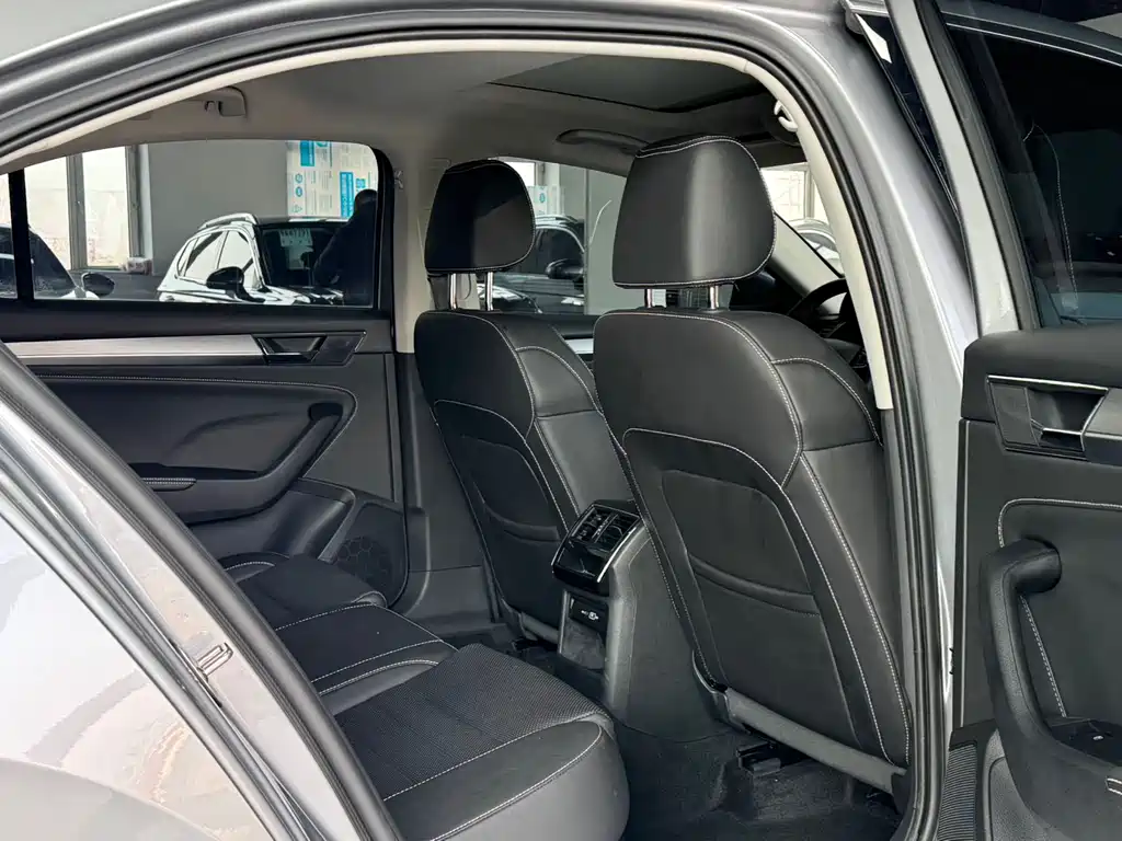 Škoda Superb 2023 Facelift TSI280 DSG Premium Edition 2024 - thumbnail 10