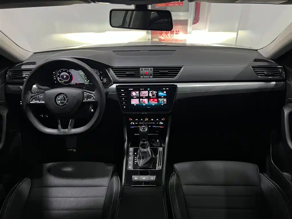 Škoda Superb 2023 Facelift TSI280 DSG Premium Edition 2023 - thumbnail 14