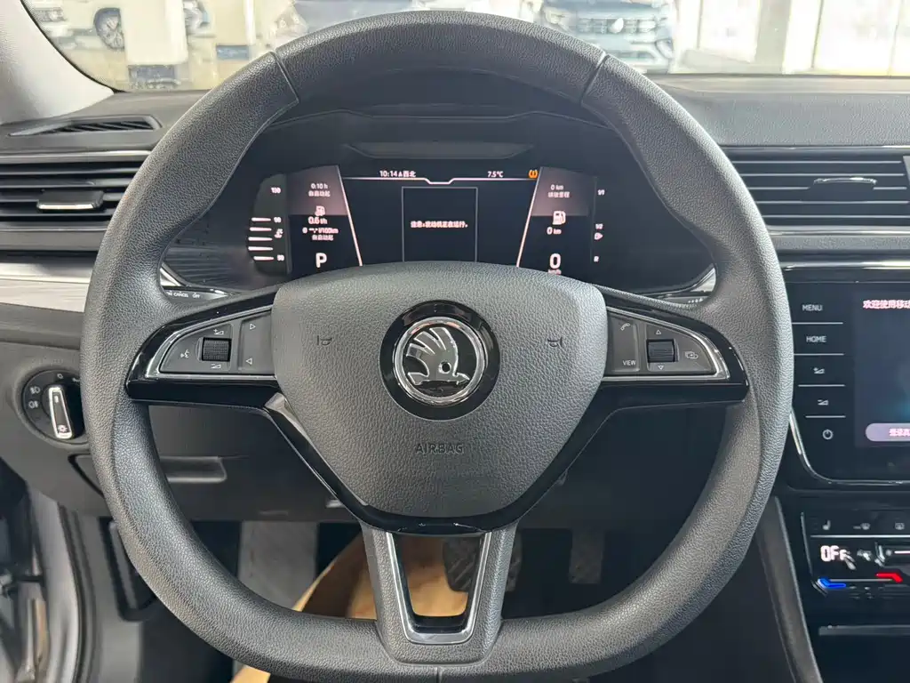 Škoda Superb 2023 Facelift TSI280 DSG Premium Edition 2024 - thumbnail 12