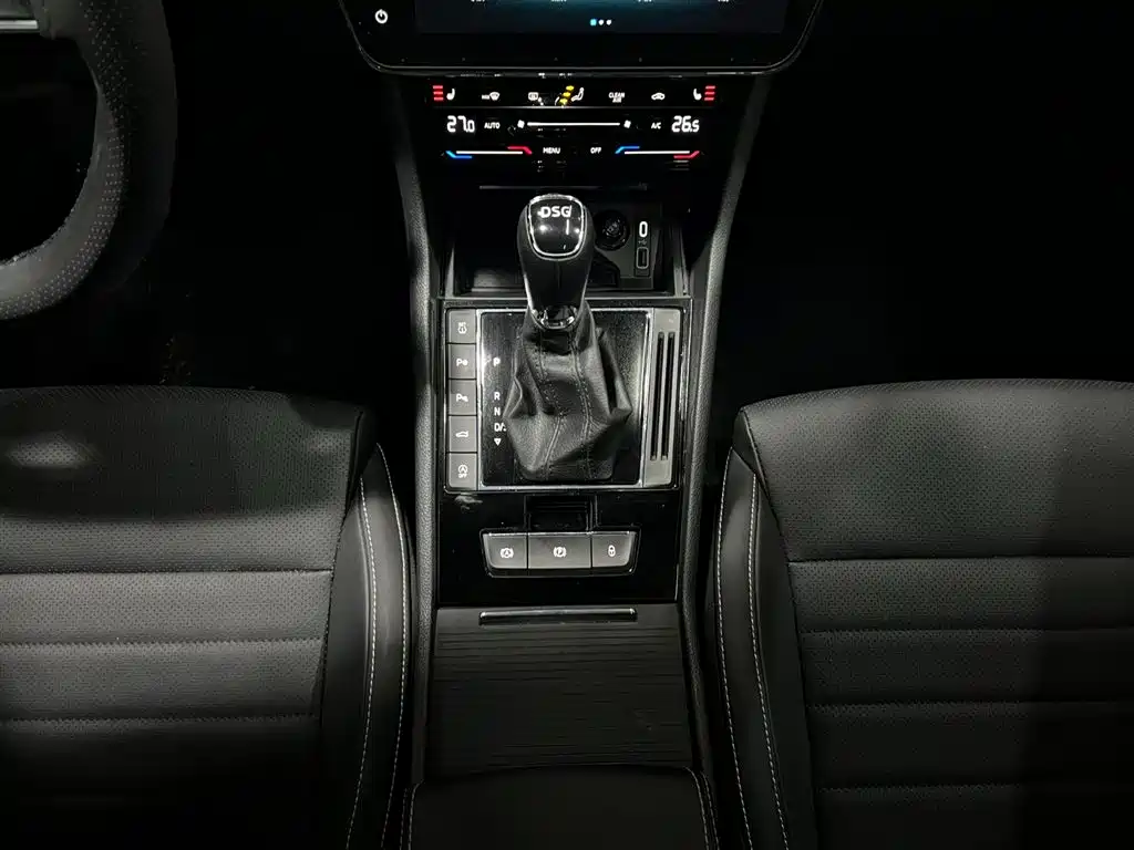 Škoda Superb 2023 Facelift TSI280 DSG Premium Edition 2023 - thumbnail 16