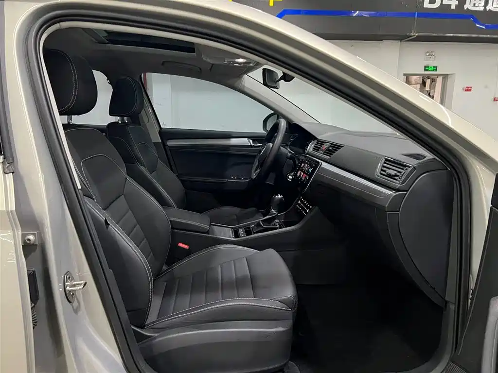 Škoda Superb 2023 Facelift TSI280 DSG Premium Edition 2023 - thumbnail 21