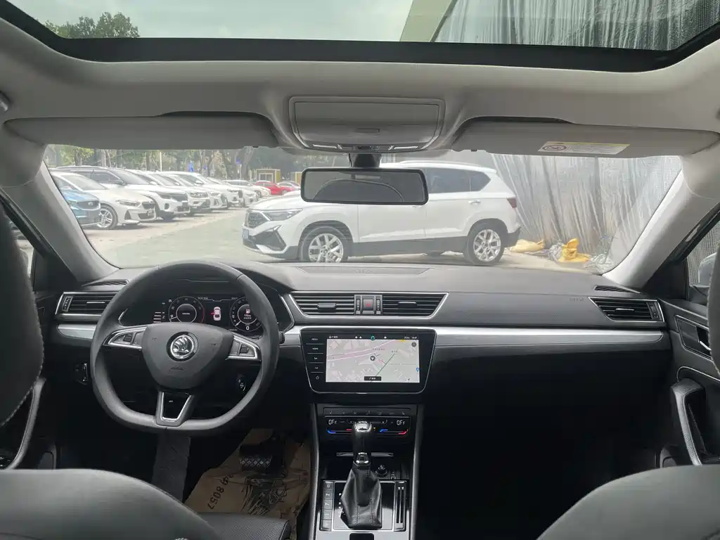 Škoda Superb 2023 Facelift TSI280 DSG Premium Edition 2024 - thumbnail 24