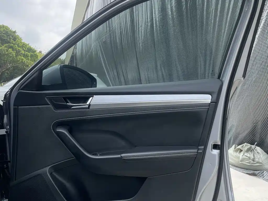 Škoda Superb 2023 Facelift TSI280 DSG Premium Edition 2024 - thumbnail 25