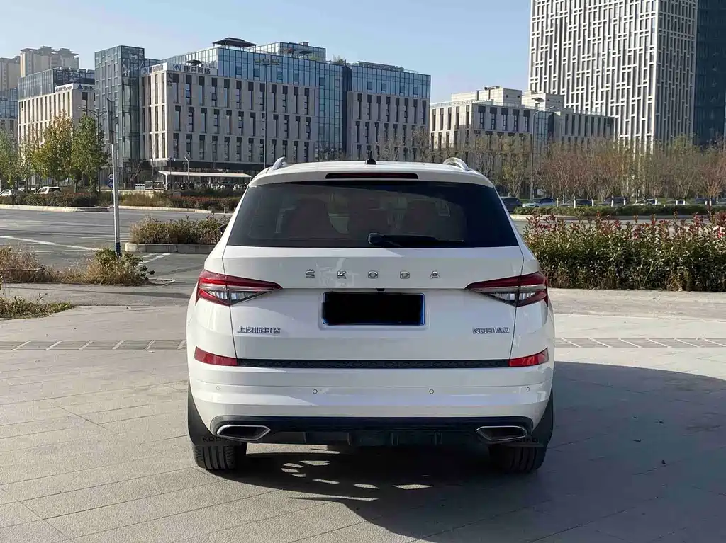 Skoda Kodiaq 2022 TSI330 7-seat FWD Luxury Edition 2022 - thumbnail 8