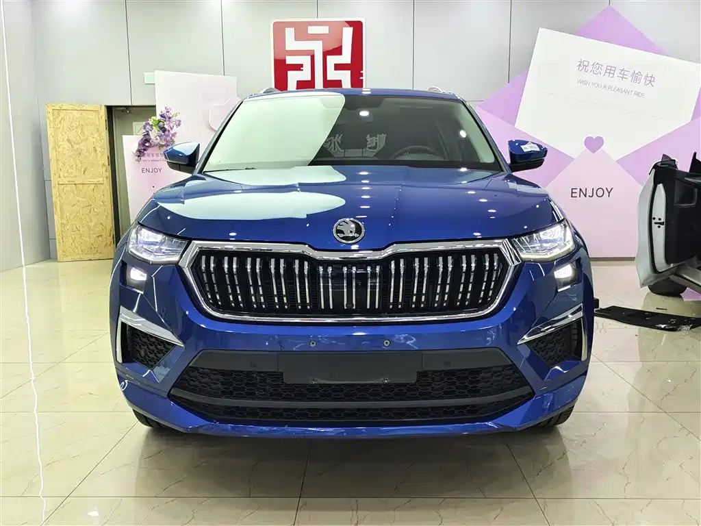Skoda Kodiaq 2022 TSI330 7-seat FWD Luxury Edition 2022 - thumbnail 2