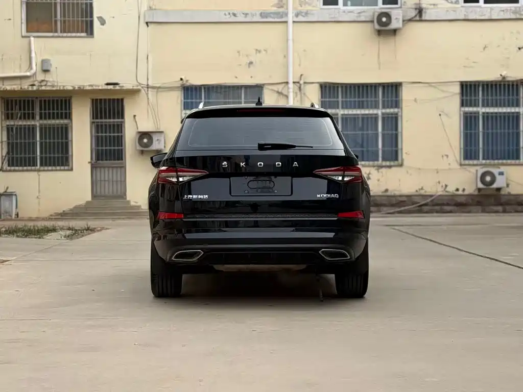 Skoda Kodiaq 2022 TSI330 5-seat FWD Luxury Edition 2022 - thumbnail 8