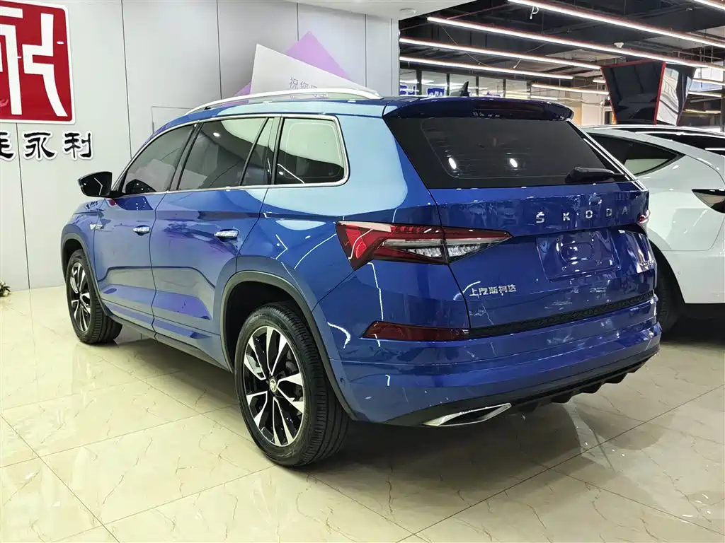 Skoda Kodiaq 2022 TSI330 7-seat FWD Luxury Edition 2022 - thumbnail 4