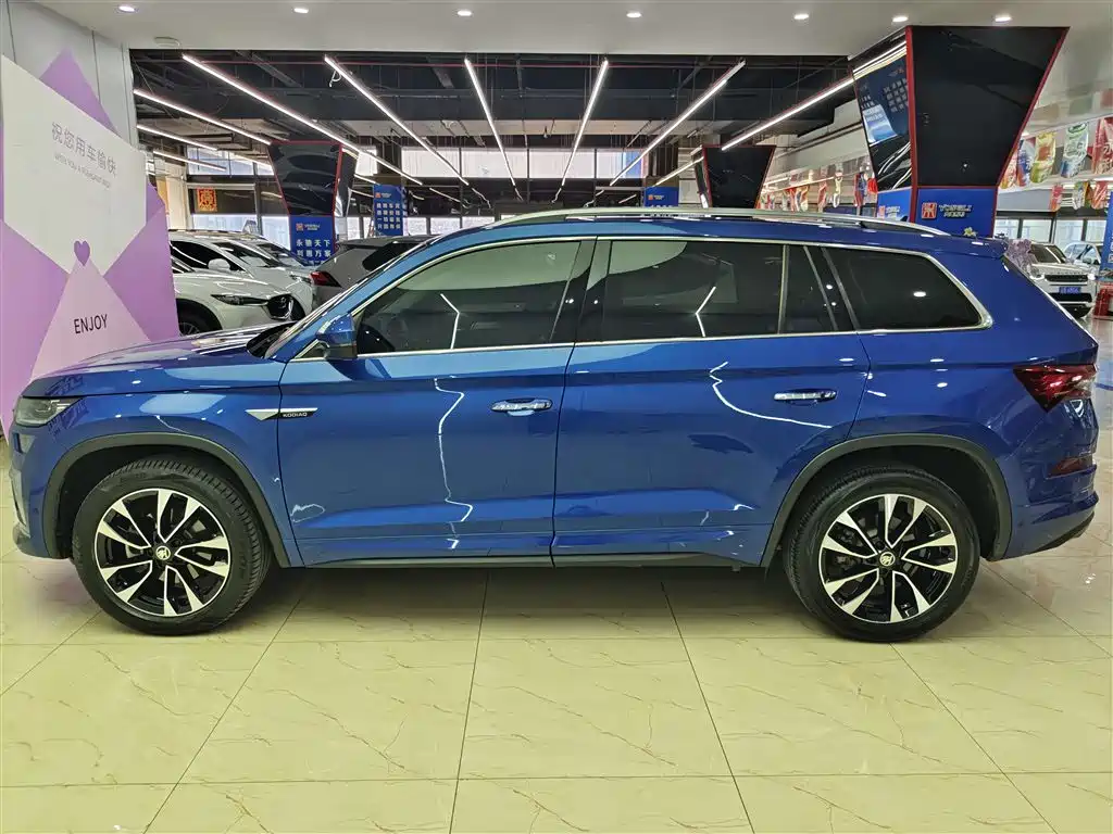 Skoda Kodiaq 2022 TSI330 7-seat FWD Luxury Edition 2022 - thumbnail 7