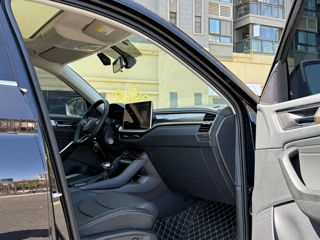 Skoda Kodiaq 2023 TSI330 5-seat FWD Luxury Edition 2023 - thumbnail 12