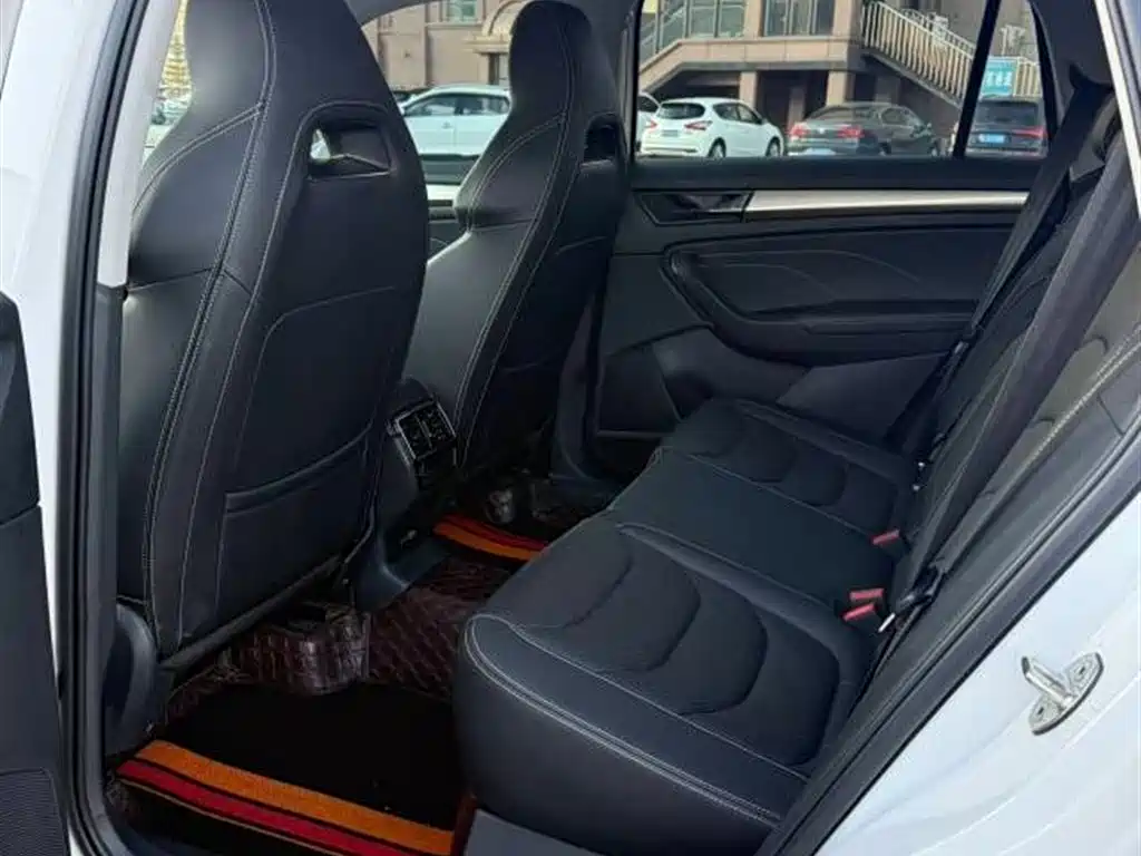 Skoda Kodiaq 2022 Facelift TSI330 5-seat FWD Luxury Edition 2022 - thumbnail 10
